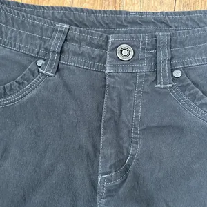 Kuhl Womens Charcoal Grey Cargo Hiking Shorts Size 6 Contrast Stitching thumbnail 3