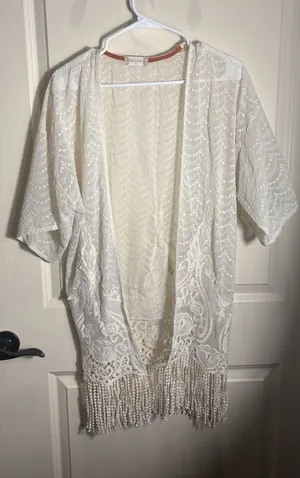 Altar'd State Cream Lace Fringe Trim‎ Kimono XS/S Boho Beach Bridal Festival thumbnail 1
