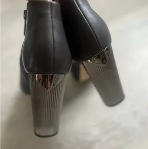 Michael Kors leather booties thumbnail 6