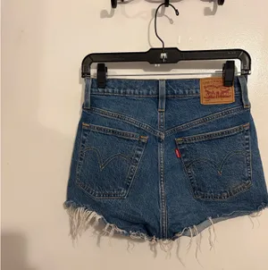 Levi’s High Rise Medium Wash Button Fly 501 Cut Off Shorts 26 thumbnail 6