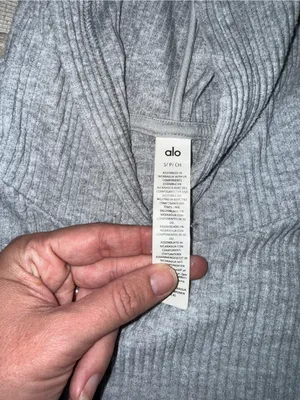 Alo Yoga Women's Alo Muse Hoodie size S thumbnail 3