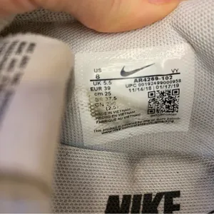 Nike Women's V-Love O.X. Cream & White Sneakers - Size 8 thumbnail 7