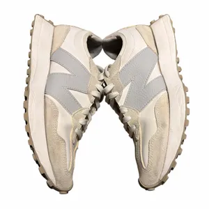 New Balance Women’s 327 Beige Tan Gray Size‎ 8.5 thumbnail 3