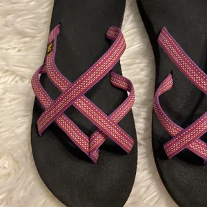 TEVA Sandals size 9 excellent condition please see all pictures thumbnail 4