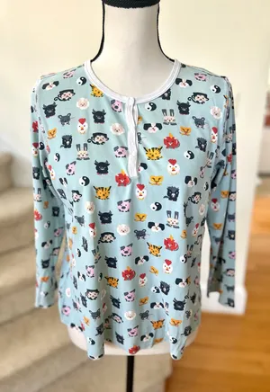 Roller Rabbit Women's Blue Farm Animal Print Long Sleeve Henley Pajama Top thumbnail 1