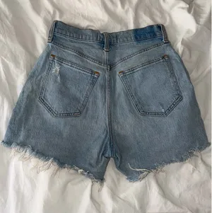 Abercrombie High-Rise The Dad Shorts Curve Love Denim thumbnail 2