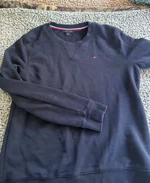 Crewneck thumbnail 3