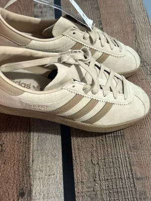 Unisex Adidas Gazelles neutral colored sneakers thumbnail 4