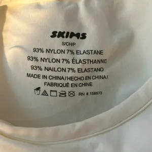 Nwt Skims (G14) Soft Smoothing Seamless T-Shirt In Marble Nwt Small thumbnail 6