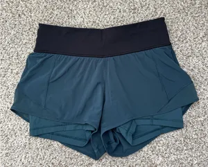 Lululemon Hotty Hot Short 4” (size 6) thumbnail 1