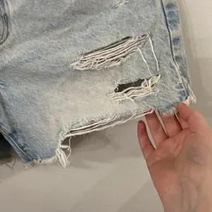 New American Eagle 90s boyfriend acid wash fringe hem denim shorts size 6 thumbnail 4