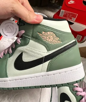 Jordan ’s thumbnail 2