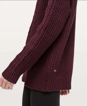 Lululemon Size 4 Bring The Cozy Turtleneck Sweater Dark Adobe Burgundy thumbnail 2