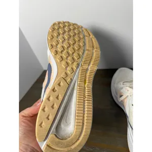 Nike Run Swift 2 Women's Size 8 White Peach Navy Running Shoes thumbnail 12