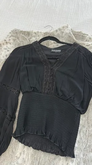 Black flowy top thumbnail 3