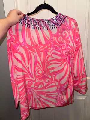Lilly Pulitzer–style embroidered tunic/top thumbnail 3