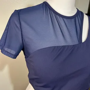 Halara Active Workout Crop Top size Medium thumbnail 4