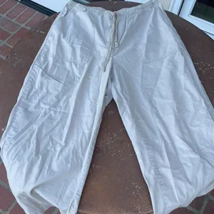 L.L bean y2k tan cotton capri cargo pants sz s thumbnail 5