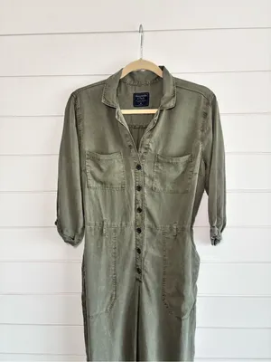 Abercrombie & Fitch Olive Green Button-Front Utility Jumpsuit Size M thumbnail 3