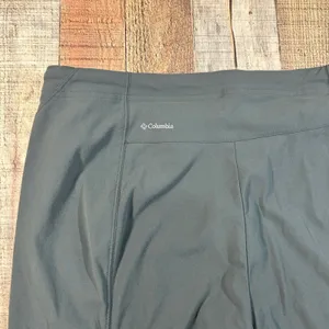 Columbia Gray Nylon Omni-Shield Hiking Pants Straight Leg Cargo Outdoor Size 14 thumbnail 7
