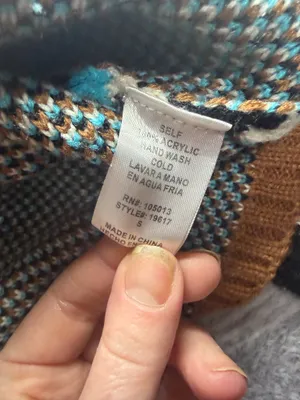 Savanna Jane Aztec/ Southwestern Sweater Size Small. thumbnail 6