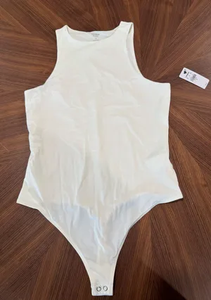 Express Body Contour mid compression boat neck Bodysuit thumbnail 1