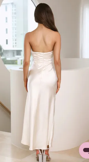 Hello Molly Maxi Dress thumbnail 2