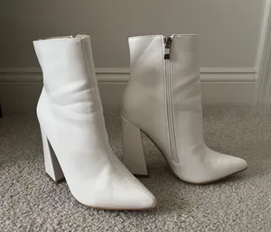 Boohoo White Booties thumbnail 1