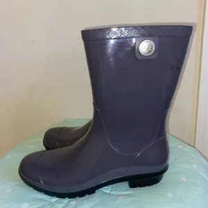 UGG Gray Lavender Shaye Nightfall Black Sole Tall Glossy Rain boots size 9 thumbnail 1