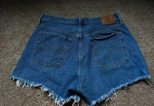 Levi's 501 High-Waisted Shorts thumbnail 2