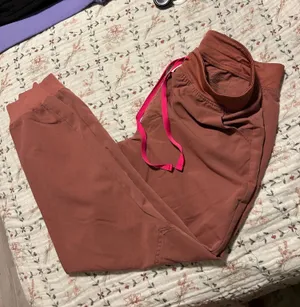 FIGS Scrub Pants Jogger thumbnail 1