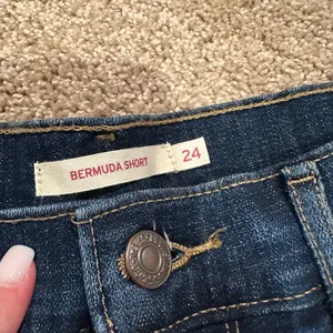 Levi’s Bermuda Shorts‎ thumbnail 2