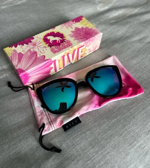 DIFF Sunglasses New  thumbnail 1
