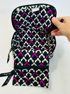 Vera Bradley Quilted Travel Cosmetic/Jewelry Bag in Canterberry Magenta Pattern thumbnail 8
