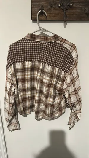 American Eagle Cropped Flannel thumbnail 2