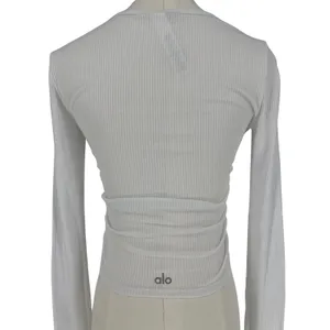 Alo Yoga Gather Long Sleeve White Ribbed Ruched Crop Top XS thumbnail 13