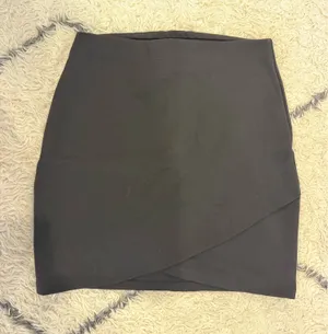 Sézane Calvi Mini Skirt thumbnail 1
