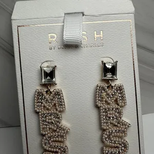 Rush Denis & Charles Rhinestone Faux Pearl MRS For Bride Pierced Dangle Earrings thumbnail 3