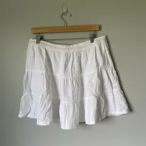 Aerie Gauzy Tiered Mini Skirt Boho Cottagecore 100% Cotton White Women's Size XL thumbnail 2