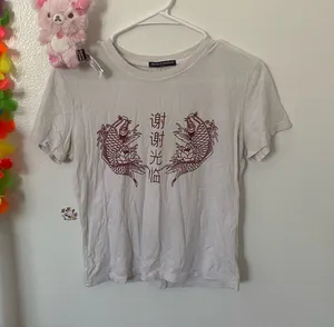Brandy Melville koi fish top thumbnail 1