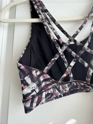 Lululemon Sports Bra thumbnail 3