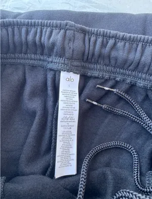 Alo Yoga Accolade Black Straight Leg Sweatpants thumbnail 3