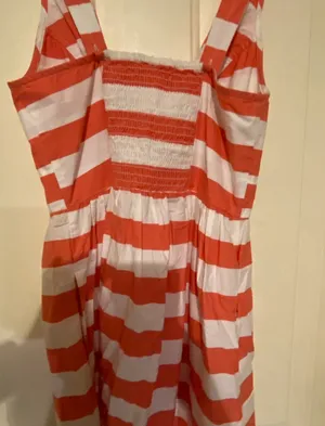 Junior Dress Size Size Medium Red Camel Coral/white thumbnail 4