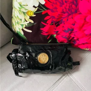 Pretty🌹dressy GUCCI GO OUT clutch/ bag 🔥🔥🔥 thumbnail 3