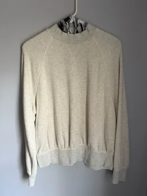 Universal Threads Light cream mock neck women’s sweater thumbnail 1