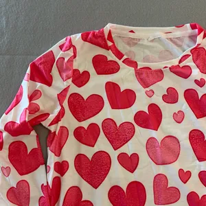 Women's Heart Theme Long Sleeve Tee Size Medium #260564 thumbnail 2