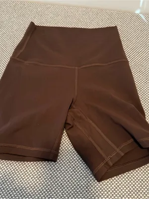 lululemon Align No Line™ High-Rise Short 6" Size 2 Colour Mahogany Muse thumbnail 3