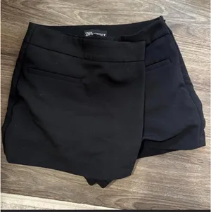 ZARA Skort Black Mini thumbnail 1
