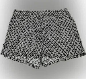 Old Navy Black and White‎  Shorts thumbnail 1