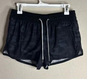 Vuori Clementine Short Black Watercolor Camo VW304 size medium thumbnail 1